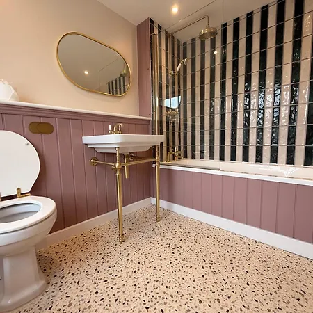 Market Town - 1 Bed, Pets Welcome * Ulverston